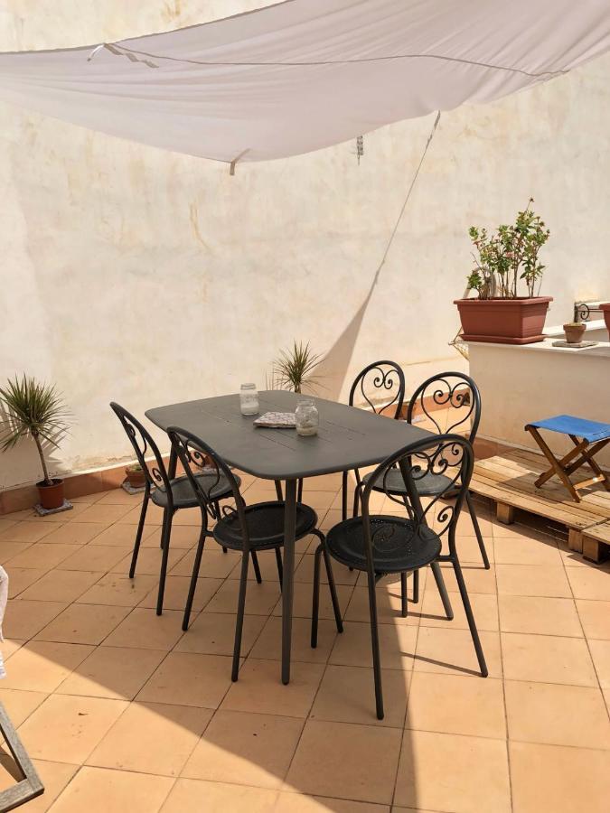 Appartamento Mansardato Nel Cuore Di Palermo - Accesso Terrazza Extérieur photo