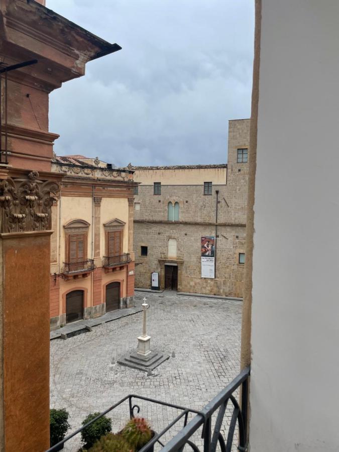 Appartamento Mansardato Nel Cuore Di Palermo - Accesso Terrazza Extérieur photo